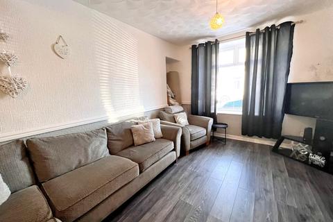 3 bedroom end of terrace house for sale - Osterley Street, Neath, Neath Port Talbot. SA11 2NY