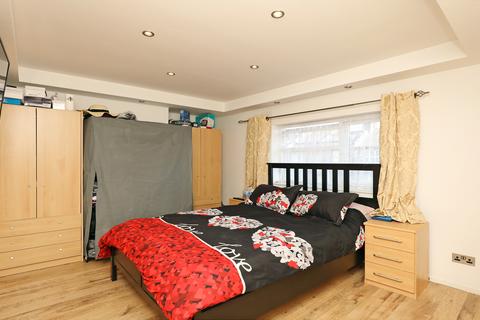 190 Worton Road, Isleworth, TW7 6EP