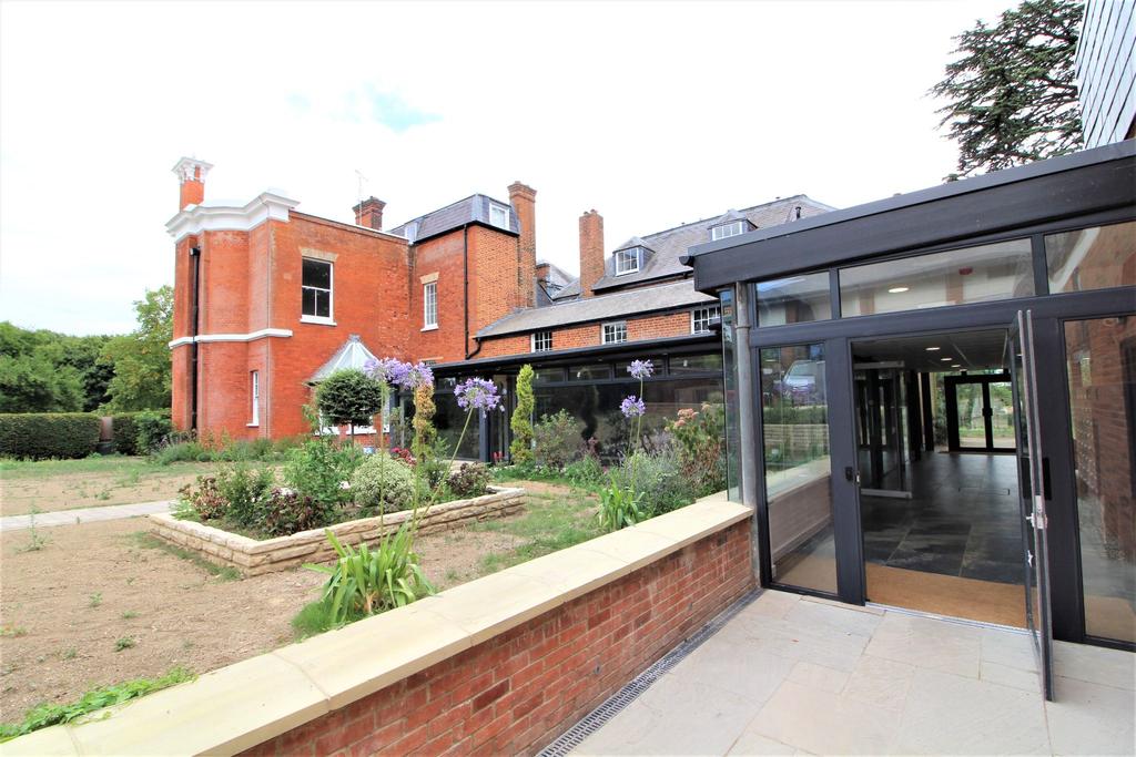 The Annexe, Clare Hall Manor, Ridge Village, South Mimms, EN6 1 bed