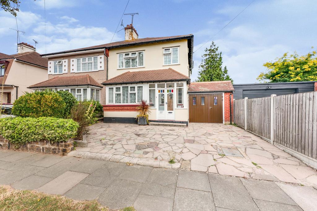 Pelham Road, Southendonsea, SS2 3 bed semidetached house £475,000