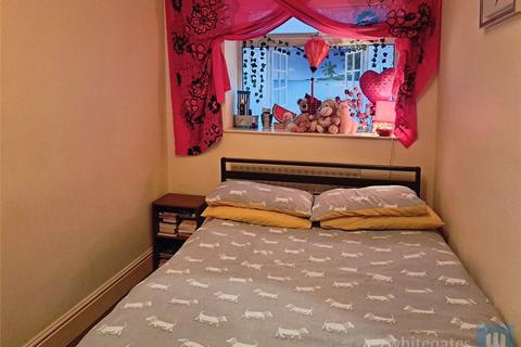 1 bedroom apartment for sale, Wellington Road, Dewsbury, WF13