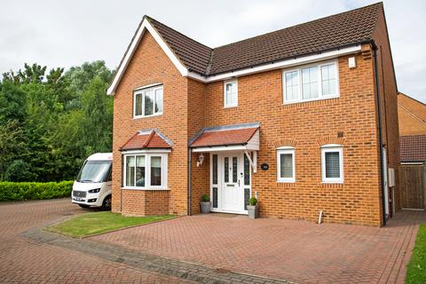 4 bedroom detached house for sale - Kingfisher Drive, Wombwell S73