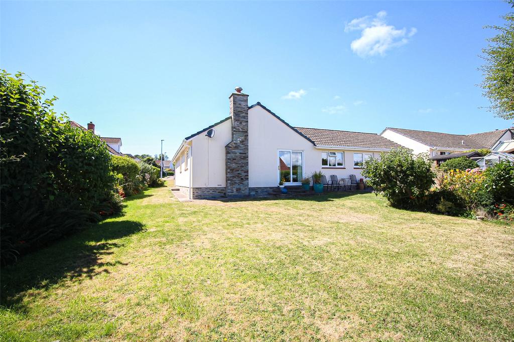 Goodwood Park Road, Northam, Bideford, EX39 3 bed bungalow £450,000