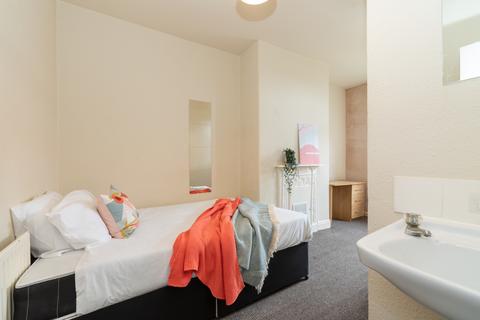 1 bedroom in a house share to rent - 79 Headingley Avenue, Headingley, Headingley, Leeds, LS6 3ER