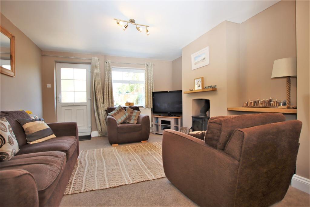 Chapel Road, Dersingham 2 bed terraced house £265,000