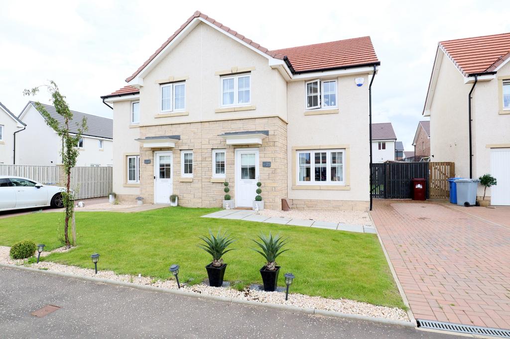 Brackenhill Crescent, Hamilton ML3 3 bed semidetached villa for sale