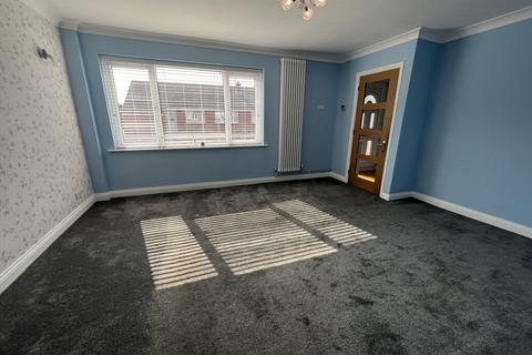 3 bedroom semi-detached house to rent, Pitton Close, Wigston, LE18