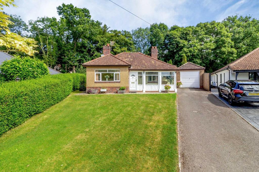 Monmouth Road, Usk 3 bed bungalow £500,000