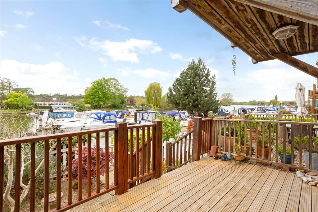 Townsend Reach, Wharf Lane, Bourne... 2 bed terraced house £875,000