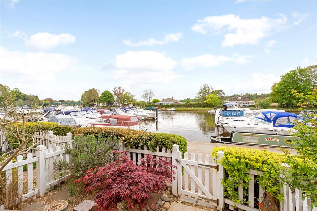 Townsend Reach, Wharf Lane, Bourne... 2 bed terraced house £875,000