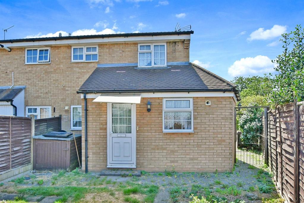 Hanway, Gillingham, Kent 1 bed semidetached house £195,000