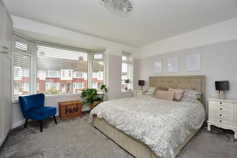 80 Broadway, Gillingham, ME8 6AY