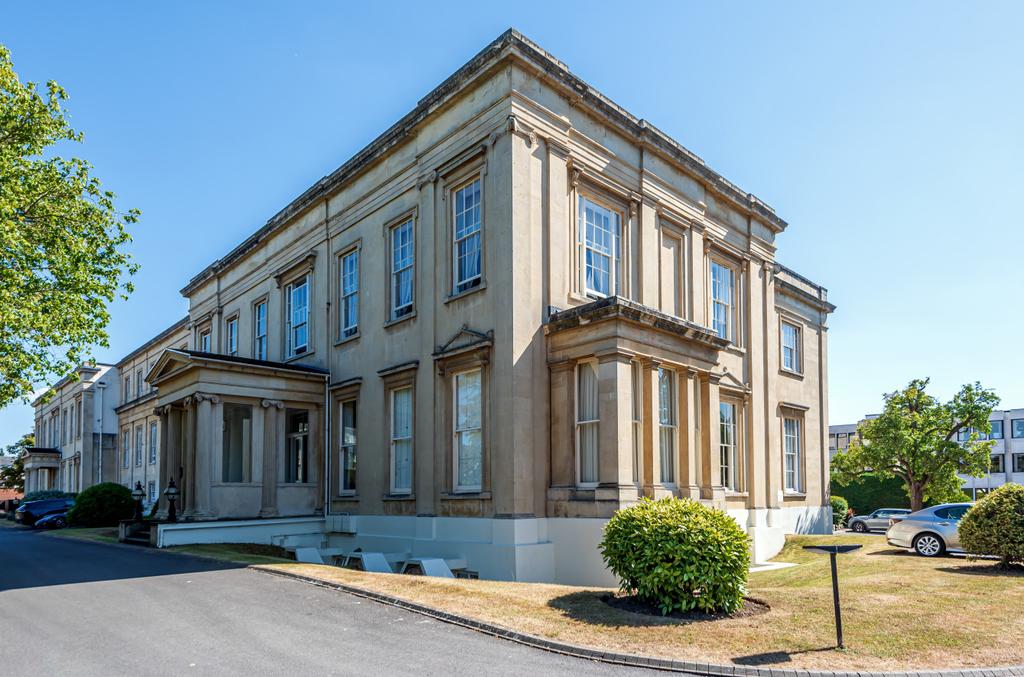Suffolk Square, Cheltenham, Cheltenham, Gloucestershire, GL50 1 bed