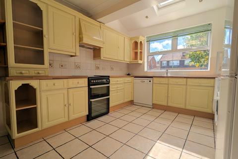 3 bedroom semi-detached house to rent, Romsey   Saxon Way   UNFURNISHED