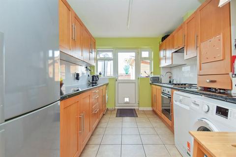 3 bedroom semi-detached house for sale - Anthony Crescent, Whitstable