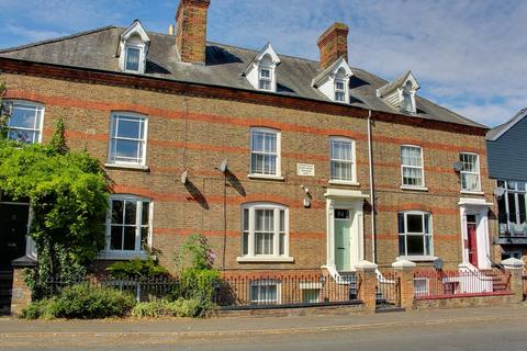 4 bedroom townhouse for sale - Elm Road, Wisbech