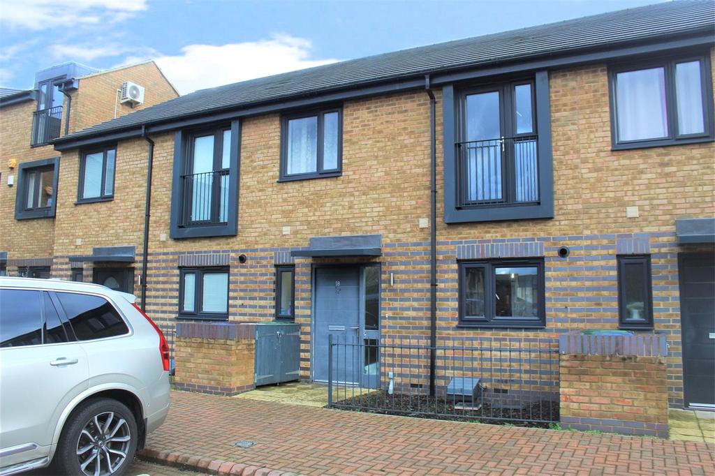 Sterling Road, Bexleyheath, Kent, DA7 3 bed house for sale £450,000