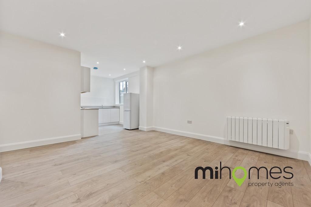 Key Point, Potters Bar 2 bed apartment £1,350 pcm (£312 pw)