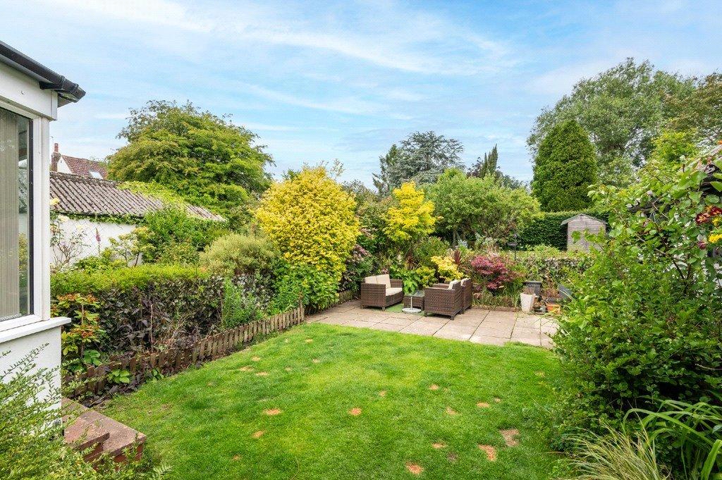 The Poplars, Bramhope, Leeds, West Yorkshire, LS16 3 bed semidetached