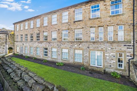 2 bedroom flat for sale, Redding Wood Lane, Steeton, Keighley, West Yorkshire, BD20