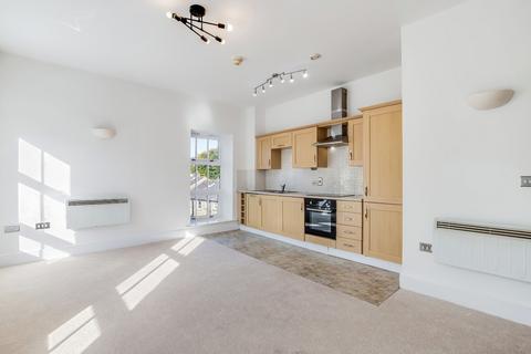 2 bedroom flat for sale, Redding Wood Lane, Steeton, Keighley, West Yorkshire, BD20