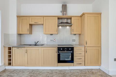 2 bedroom flat for sale, Redding Wood Lane, Steeton, Keighley, West Yorkshire, BD20