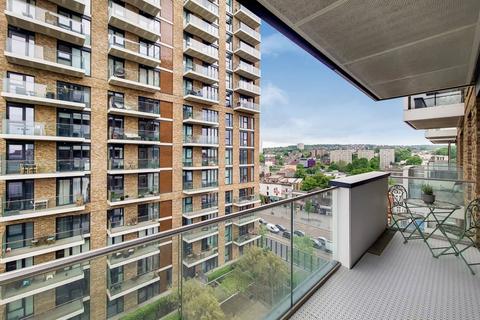 2 bedroom flat to rent - Naval House, Woolwich Riverside, London, SE18