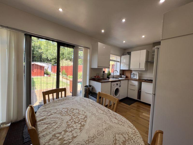 Dining room/ kitchen