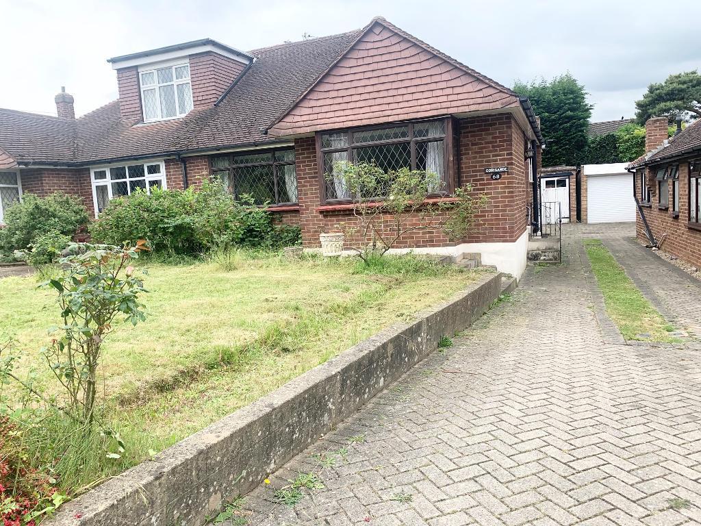 Chelsfield Lane, Orpington, Kent, BR5 4HQ 2 bed semidetached bungalow