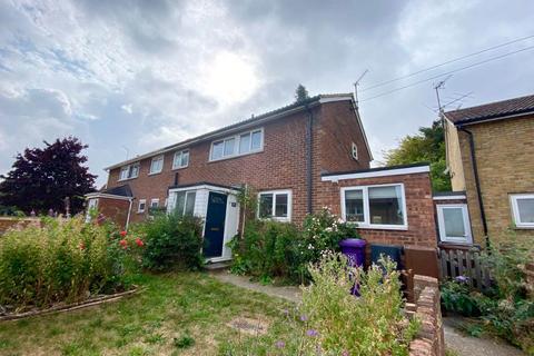 3 bedroom house for sale - Newman Avenue, Royston,