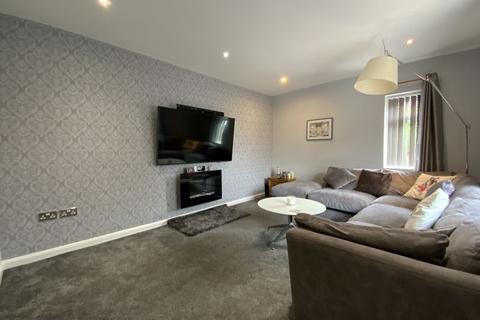 38 Acresfield Road, Hyde, SK14 4HB