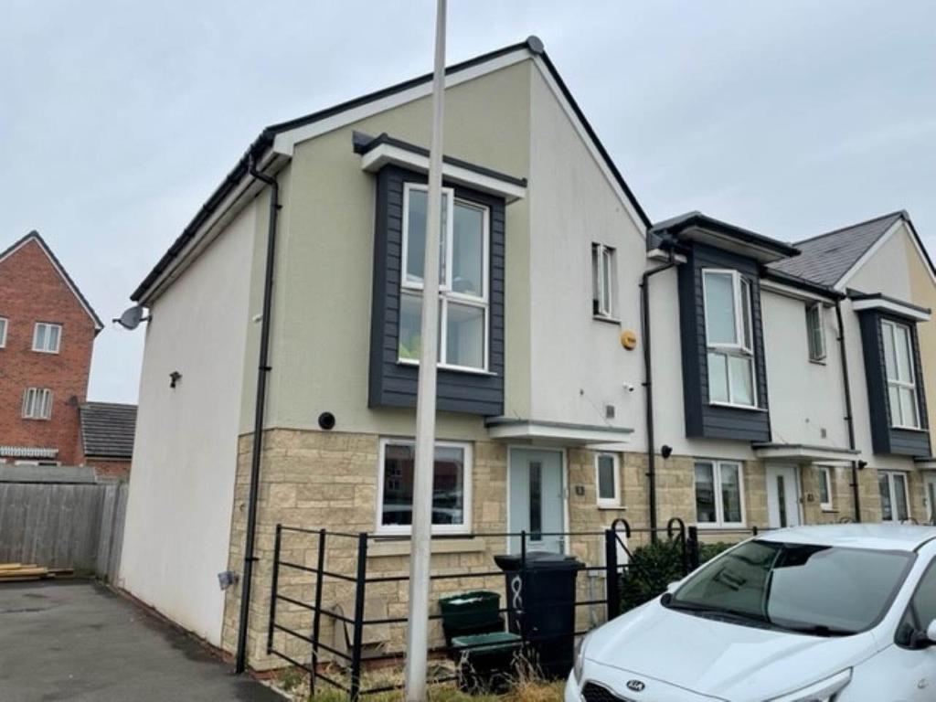 Hosegood Drive, Haywood Village, WestonsuperMare 2 bed house £950