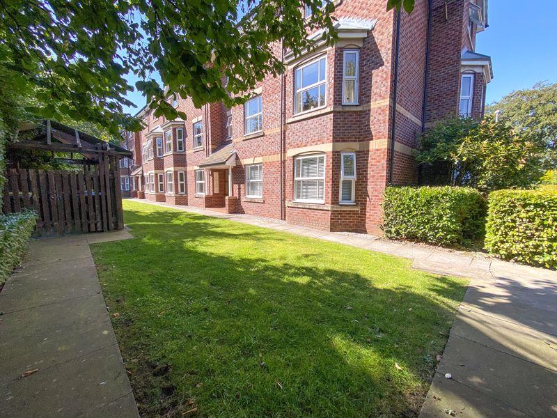 Westholme Close, Congleton 2 bed apartment for sale £147,000