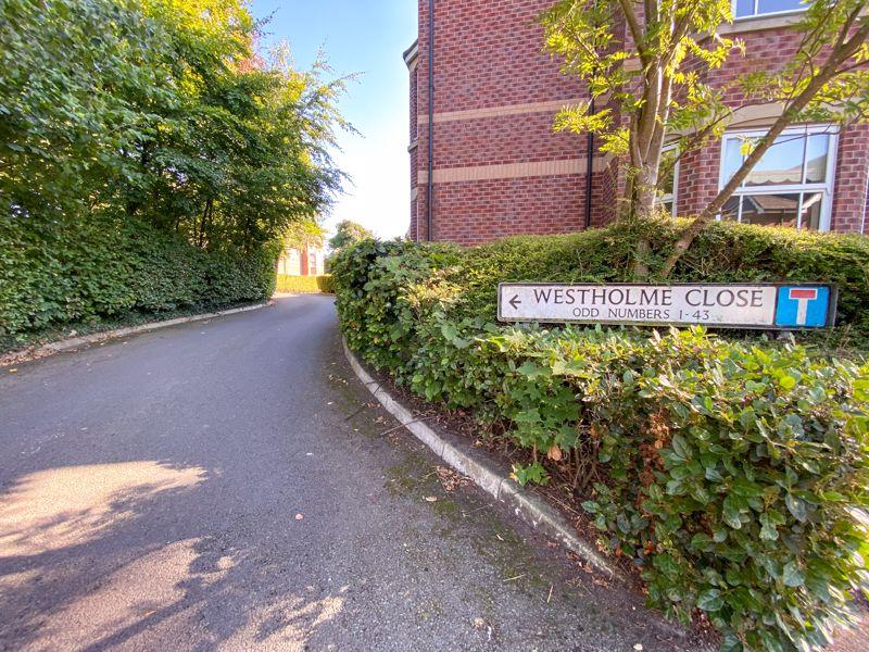 Westholme Close, Congleton 2 bed apartment £147,000