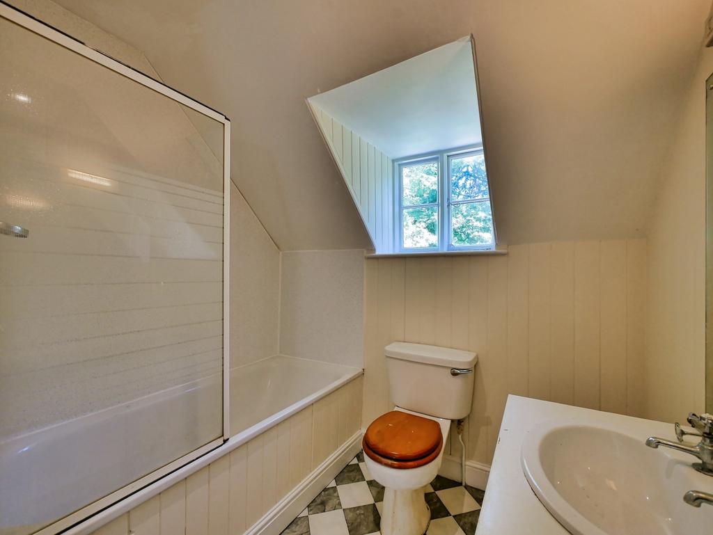 Bathroom 2 of 2