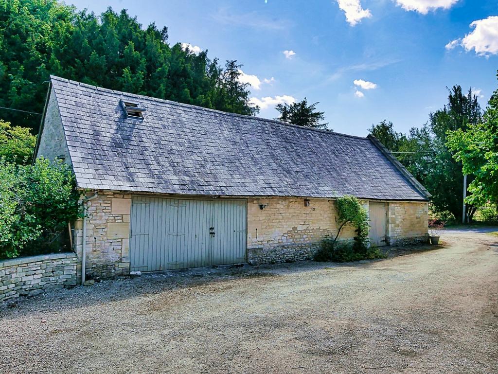 Garage workshop