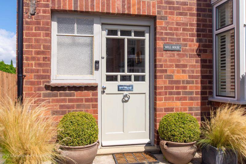 Belle Orchard, Ledbury 4 bed detached house £575,000