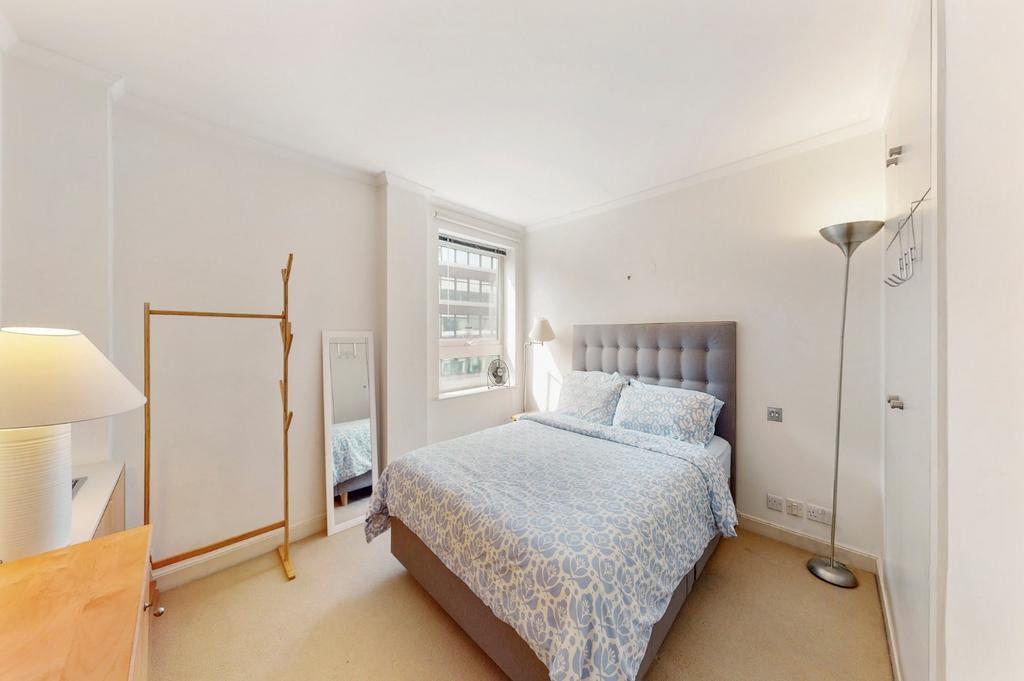 Apartment in London - View 3