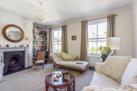39b Regina Road, London, N4 3PT