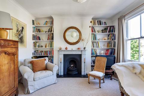 39b Regina Road, London, N4 3PT