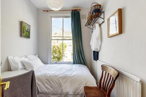 39b Regina Road, London, N4 3PT