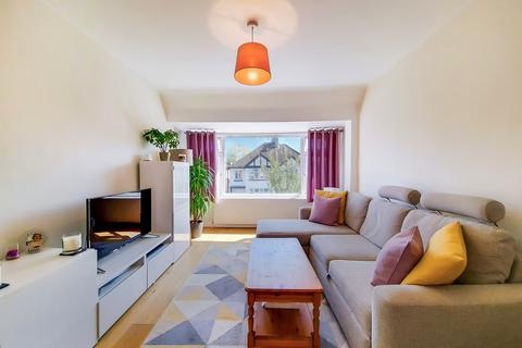 70a Beresford Avenue, London, W7 3AP