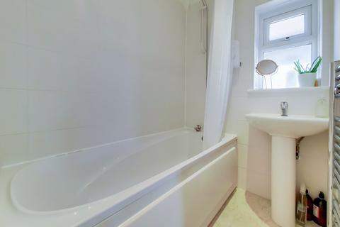 70a Beresford Avenue, London, W7 3AP