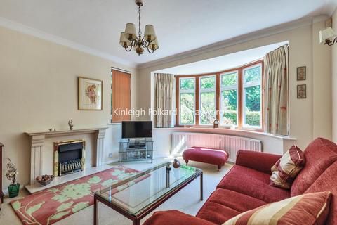 7 Walden Road, Chislehurst, BR7 5DH