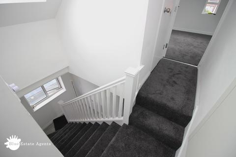 undefined, Hinton Avenue, Hounslow, TW4