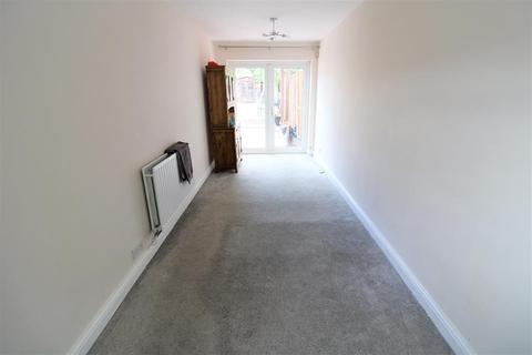 71 Woolwich Road, Bexleyheath, DA7 4HS