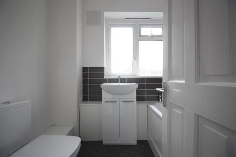 31 Luffield Road, London, SE2 9JN