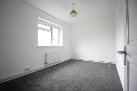 31 Luffield Road, London, SE2 9JN