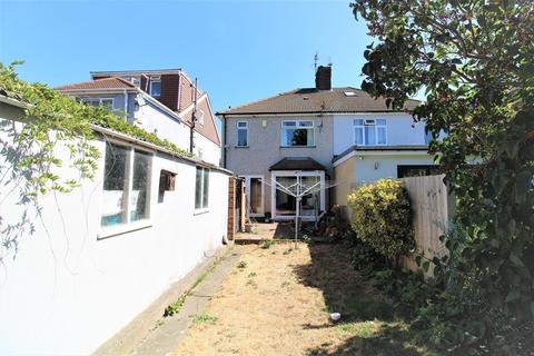 11 Buxton Road, Erith, DA8 3BJ