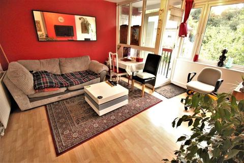 106 Knee Hill Crescent, London, SE2 0YP